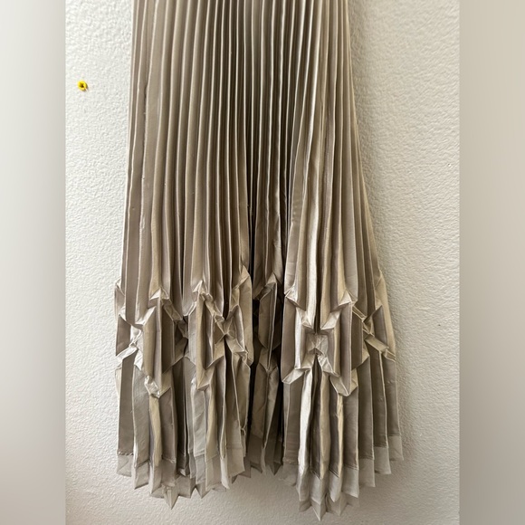 Komarov metallic pleated halter open back midi cocktail dress womens M - Picture 5 of 6